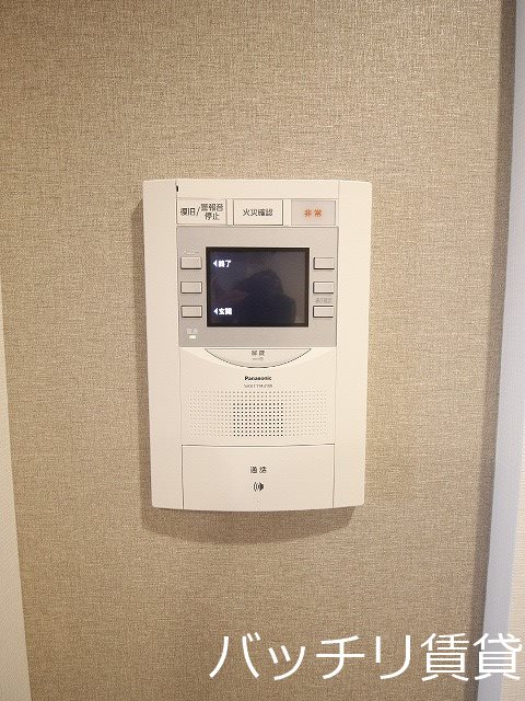 セキュリティ　同物件別号室の為、現状優先