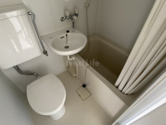 バス・シャワールーム　メゾネ鳳