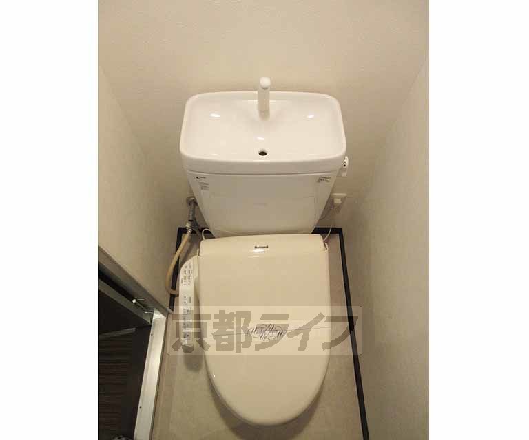 トイレ　清潔感のあるトイレです・