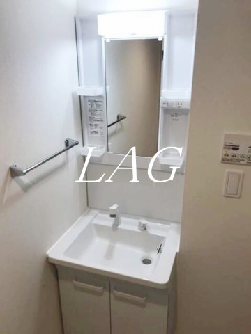 洗面設備　洗面台です。