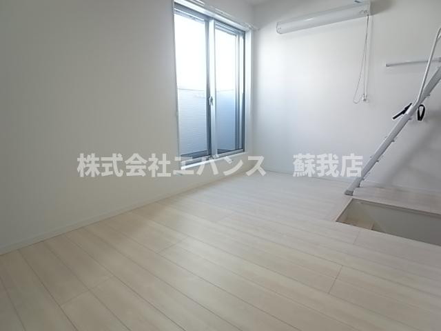 居室・リビング　こちらの居間で趣味の時間をお楽しみください