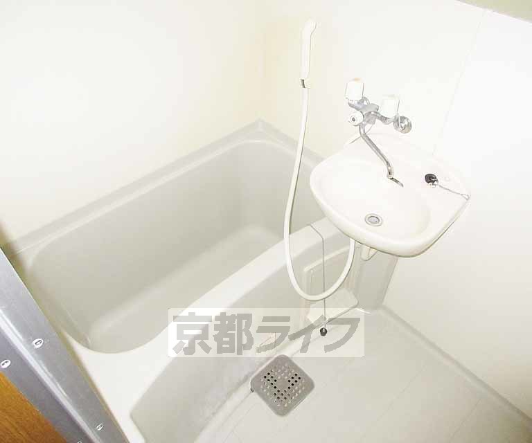 バス・シャワールーム　とっても綺麗。