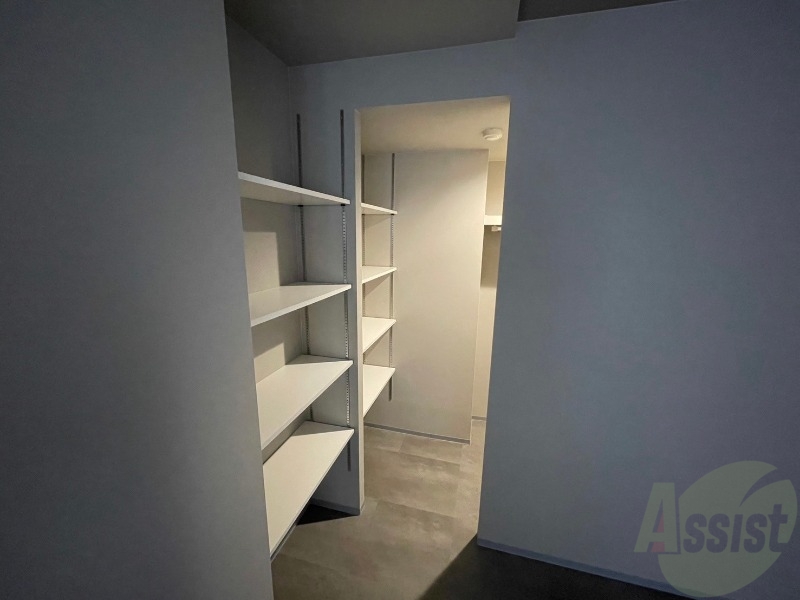 収納　収納もバッチリあるのでお部屋が片付きますよ！