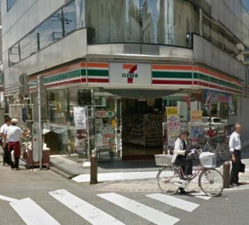 コンビニ　セブンイレブン 京急蒲田駅前店（コンビニ）まで330m