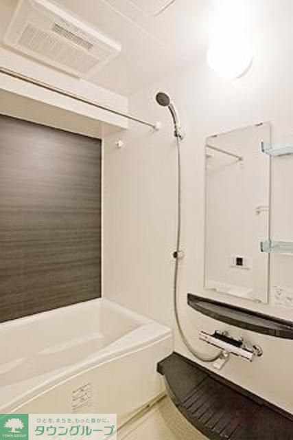 バス・シャワールーム　※写真は同タイプ住戸です。