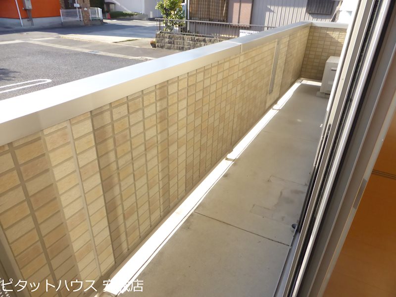 バルコニー　同物件別部屋