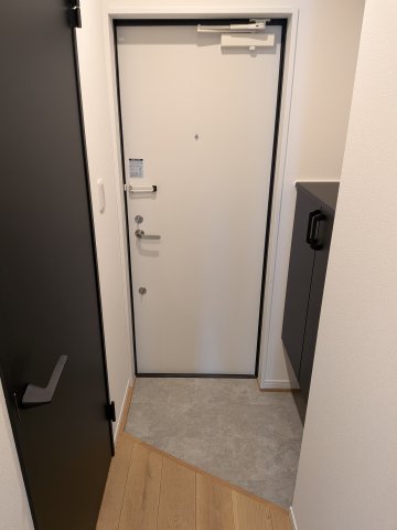 玄関　スッキリまとまった玄関です