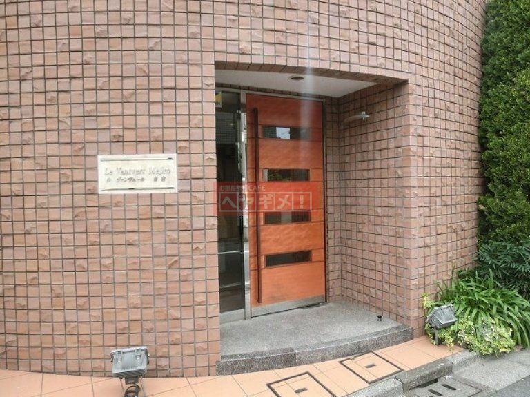ロビー　エントランス