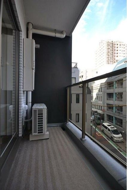 バルコニー　※同タイプの別のお部屋です。