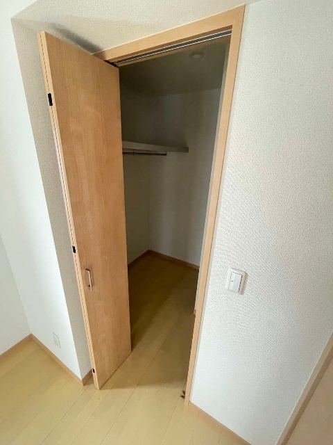 収納　※同物件別号室の参考写真です。
