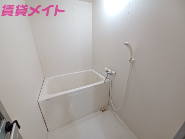 バス・シャワールーム　同型参考写真