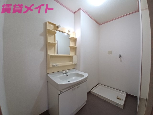 洗面設備　同型参考写真