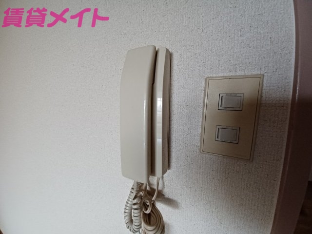 セキュリティ　同型参考写真