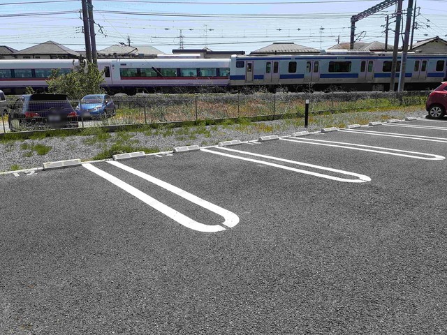 駐車場　駐車場