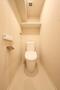 トイレ　落ち着いた色調のトイレです