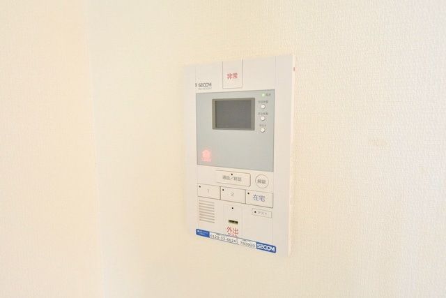 セキュリティ　★不意な訪問者も確認できる安心モニターホン★