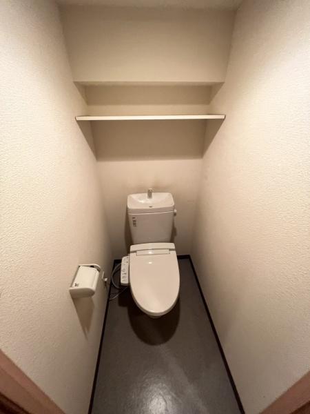 トイレ　ウォシュレット完備