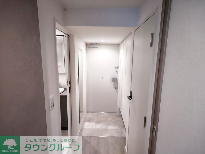 玄関　タウンハウジングレジデンス事業部　恵比寿店・赤坂店までお問…