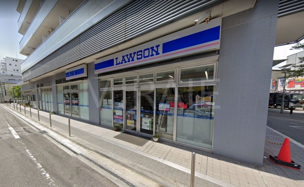 コンビニ　ローソン茅ヶ崎駅南口店（コンビニ）まで140m