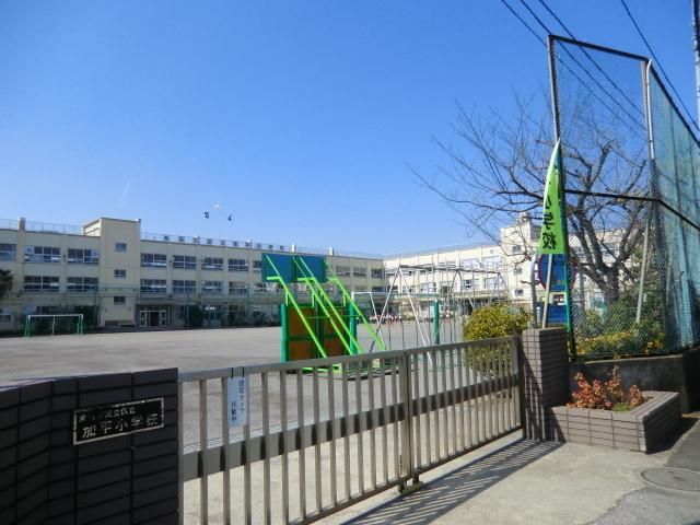 小学校　加平小学校（小学校）まで500m
