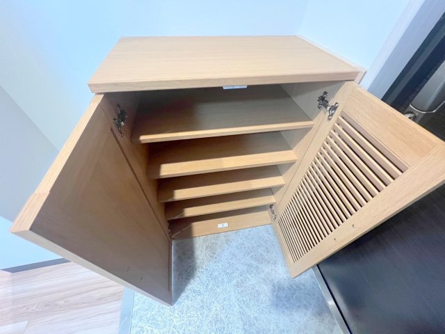 収納　大きいシューズボックスは靴がいっぱい入れれますね。