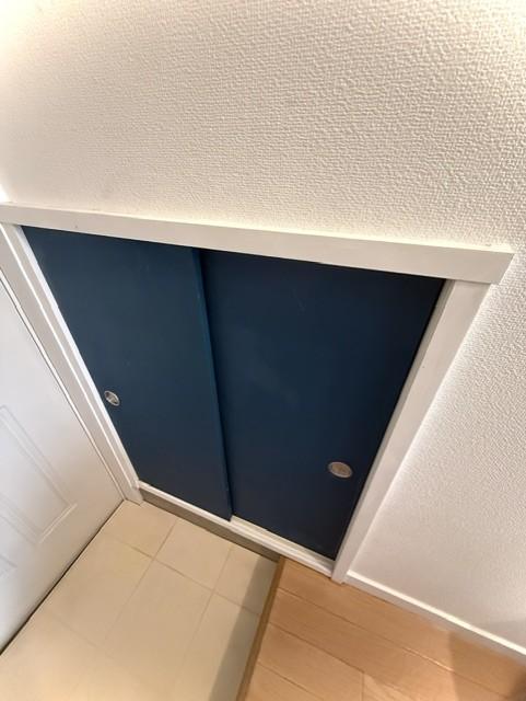 玄関　玄関の下駄箱