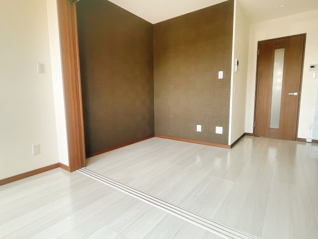 居室・リビング　同タイプ別部屋の写真です☆