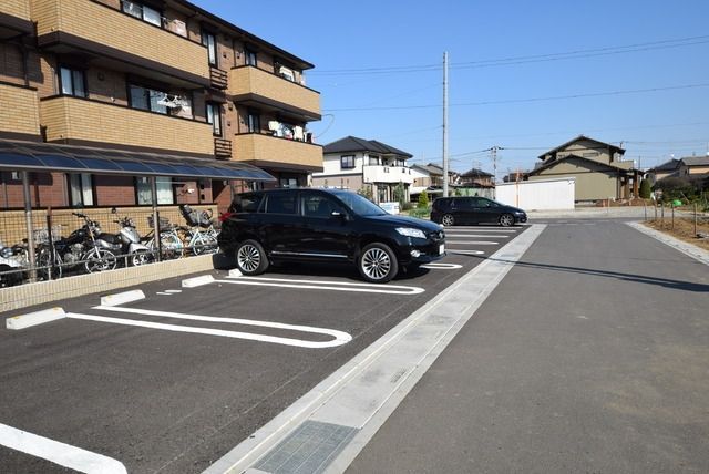 その他　駐車場（その他）まで10m