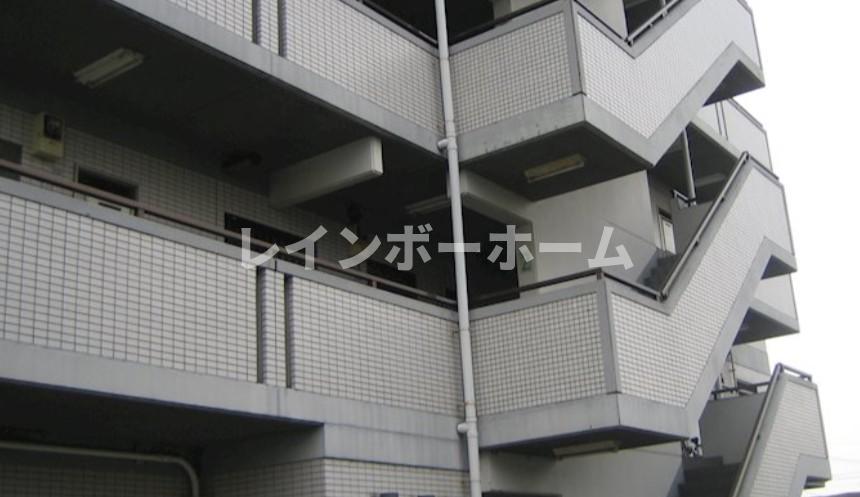 ロビー　建物の内部です