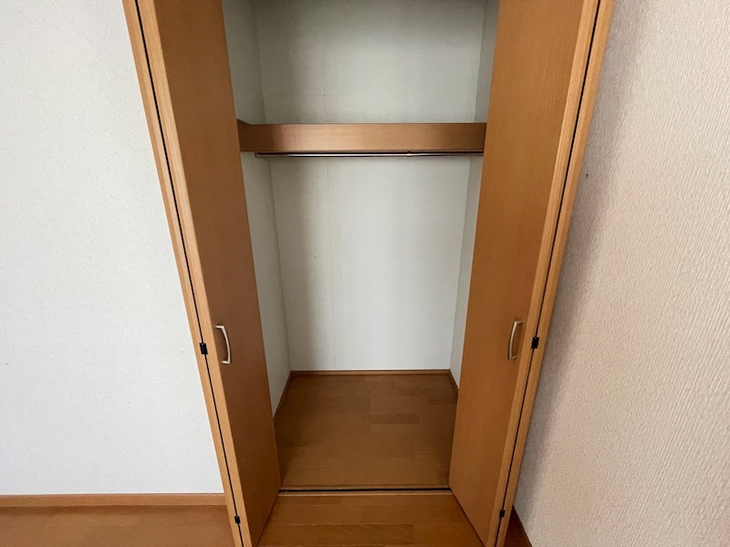 収納　清掃前です。キレイになります！