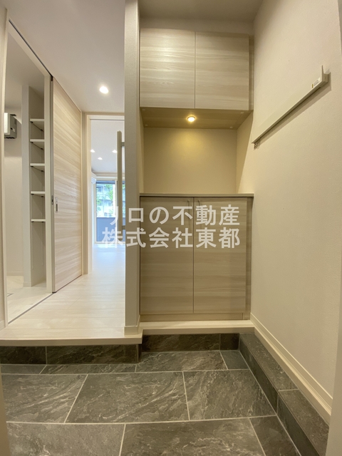 玄関　玄関から見たお部屋です♪