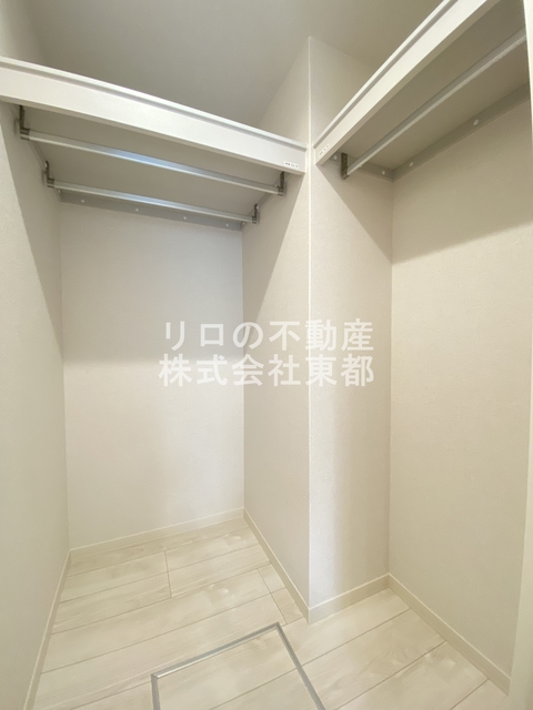 収納　奥行のあるウォークインクローゼットならお荷物多い方でも安心☆