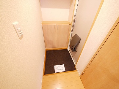 玄関　シンプルで使いやすい玄関です