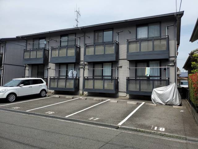 建物外観　ブルーダイアモンドB・木造