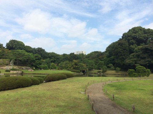 公園　六義園（公園）まで348m
