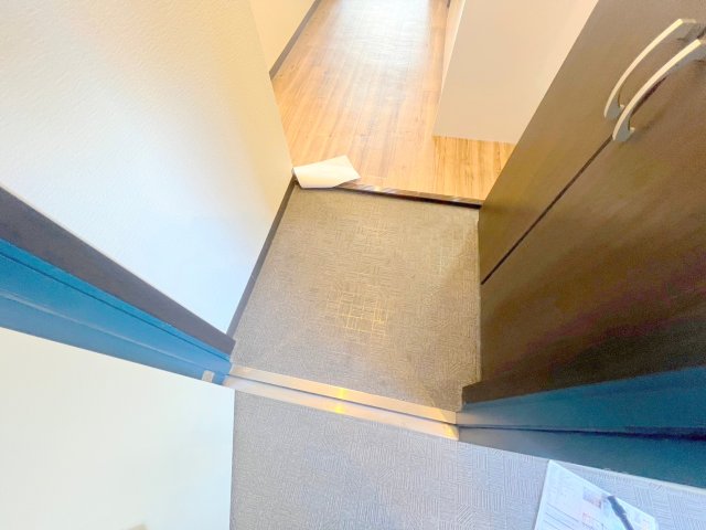 玄関　落ち着いたおしゃれな玄関です。