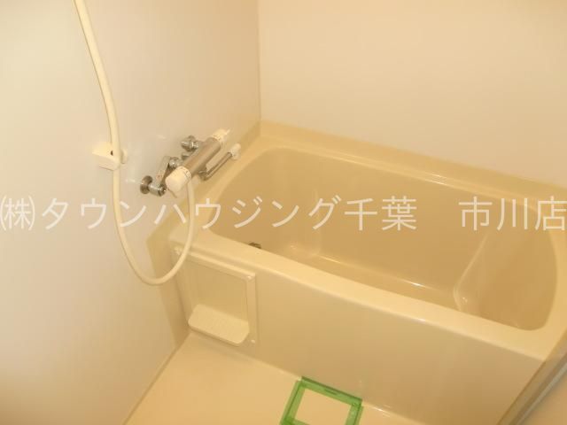 バス・シャワールーム　ゆったりバスタイム。