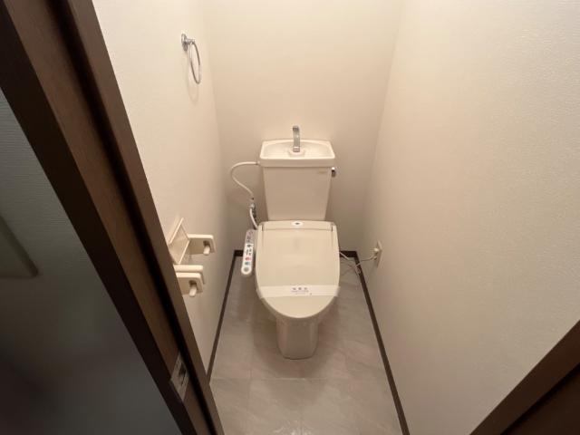 トイレ　シャワー付トイレ