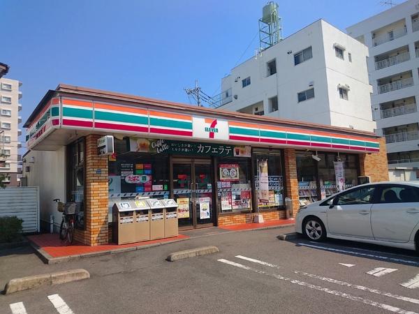 コンビニ　セブンイレブン宮崎橘通東5丁目店（コンビニ）まで203m