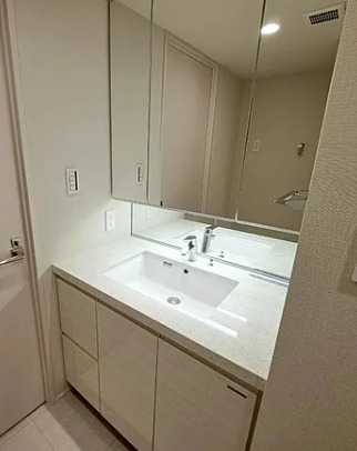 洗面設備　別タイプ部屋　参考写真です