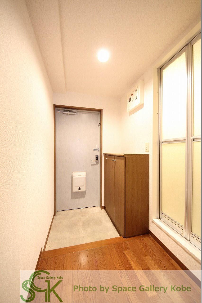 学園カレッジハイツの玄関写真