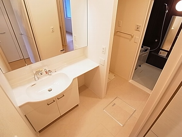 洗面設備　同物件別部屋参考写真