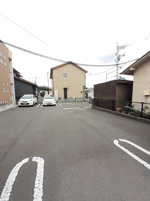 駐車場　駐車場