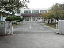 中学校　堺市立福泉南中学校（中学校）まで957m