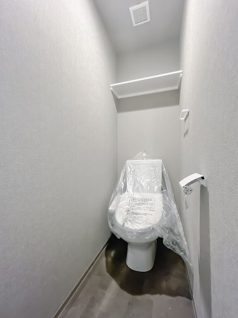 トイレ　※写真は同タイプ住戸です。