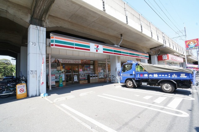 コンビニ　セブンイレブン船橋本中山2丁目店（コンビニ）まで402m