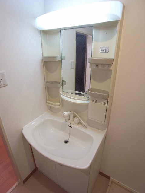 越水ハイツの内装写真