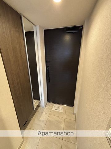 ＪＲ東西線 北新地駅 徒歩4分 13階建 築2年の玄関写真