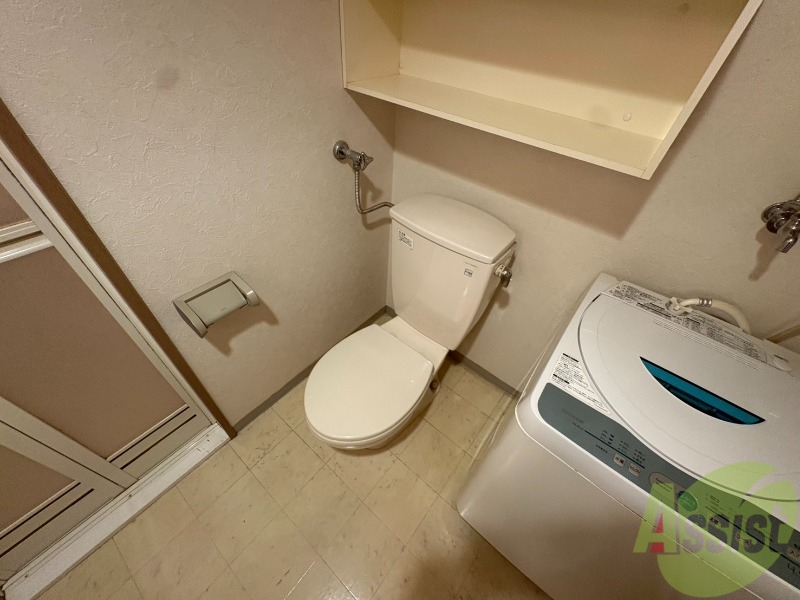 トイレ　こちらはトイレです。清潔感があり、安心して使用できます。
