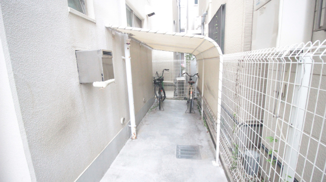 京阪本線 古川橋駅 徒歩16分 4階建 築49年の外観写真